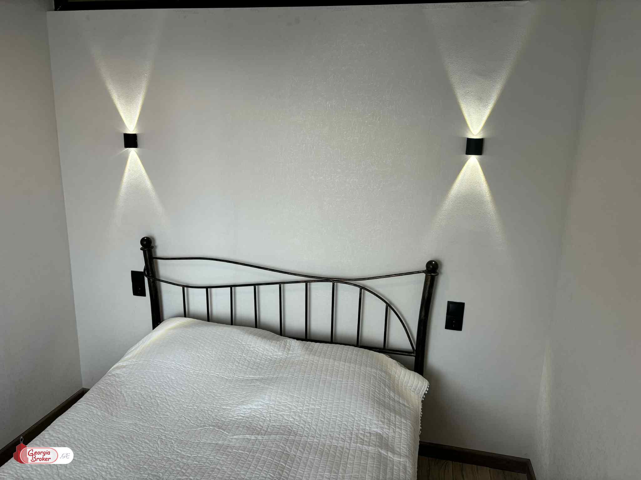 продается квартира с новым ремонтом 3-комнаты